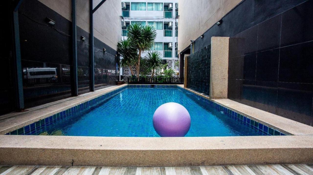 Grande Classic By Goad Avadhess Hospitality 1 Km Walking Street Pattaya Beach Extérieur photo